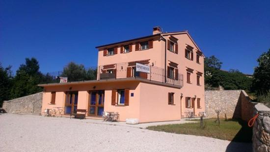 Apartments Barbara With Pool Brseč Buitenkant foto